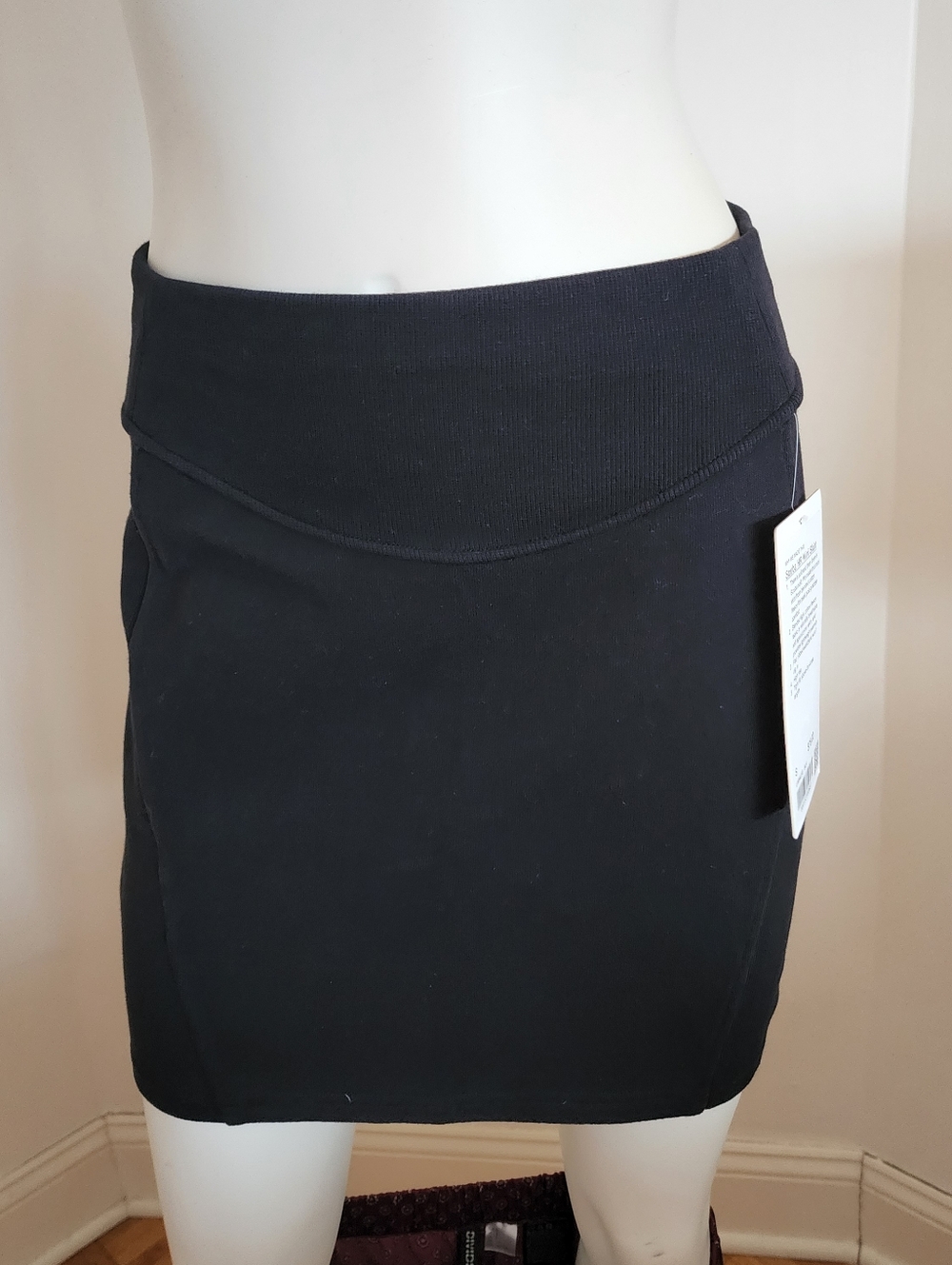 Brand New With Tags Lululemon Black Women's High Rise Scuba Mini Skirt